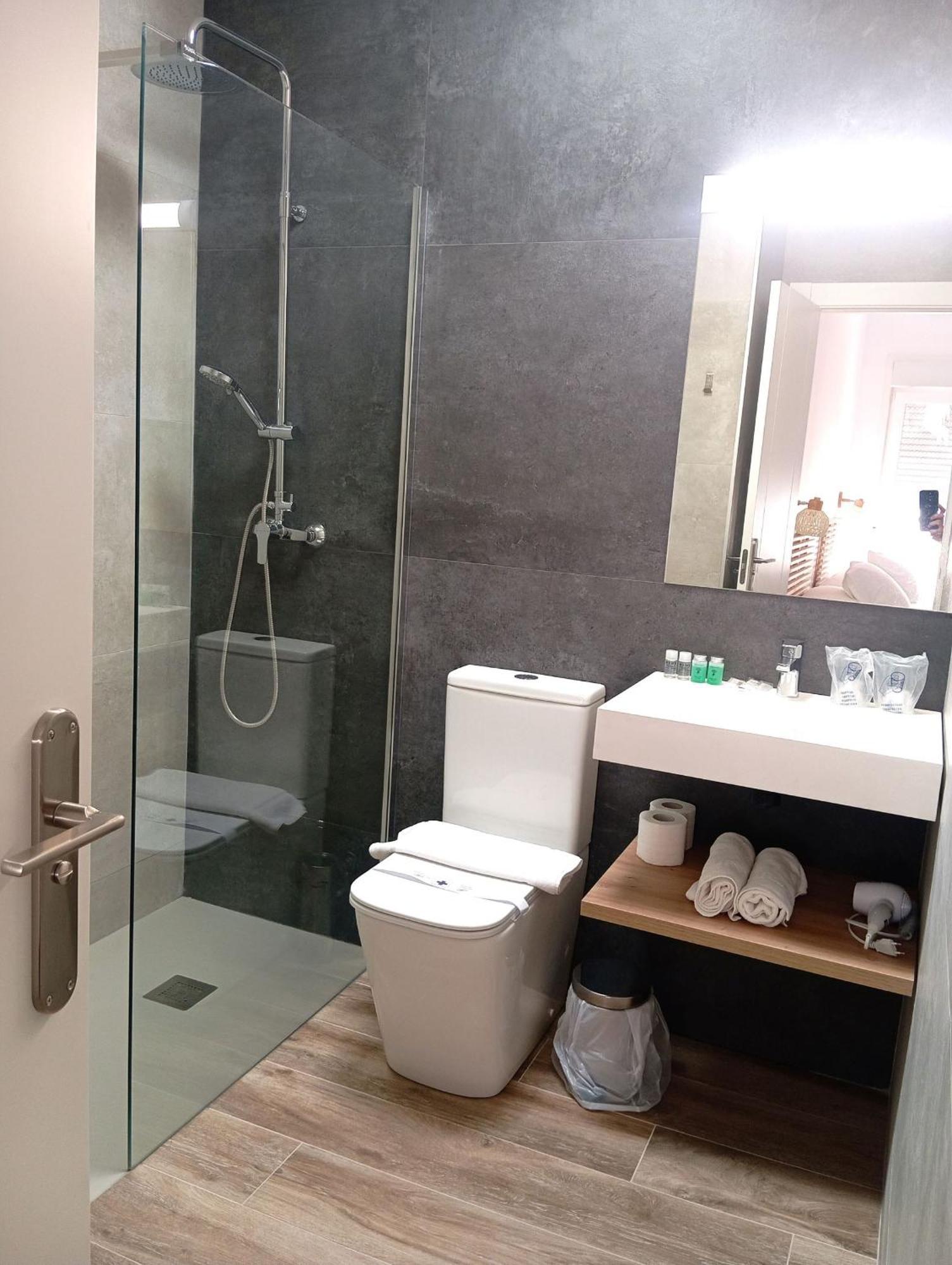 Hostal Casa Emilio Almería Dış mekan fotoğraf